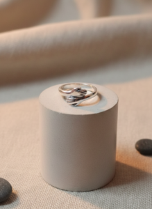 Love Wrap Silver Hug Ring