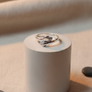 Love Wrap Silver Hug Ring